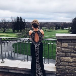 Sherri Hill prom dress size 8